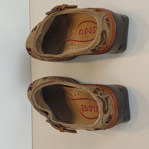 Klogs Austin Taupe Suede Tapestry Embroidered Clog - Picture 5 of 13